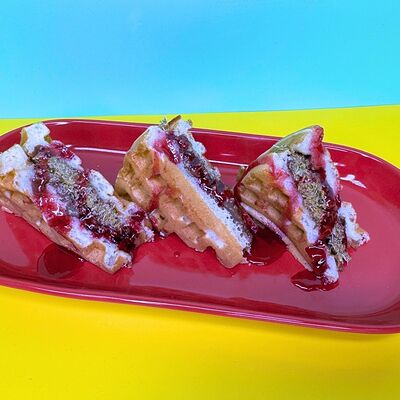 Вафли с дубайским шоколадом в Korean Chick по цене 527