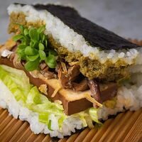 Окинавский сэндвич с тофу в KOBE ramen