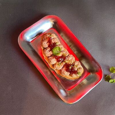 Набор брускетт с паштетом из куриной печени в Amici Бар по цене 600 ₽