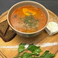 Солянка мясная сборная в Ели мясо мужики