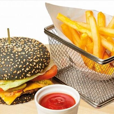 Блэкбургер сет в Суши Ё Пицца по цене 540 ₽