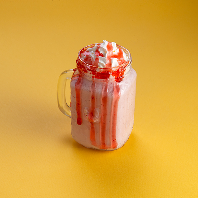 Коктейль клубничный краш в Handy Place по цене 295 ₽