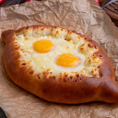 Хачапури по-аджарски в Звёздная ночь по цене 600 ₽