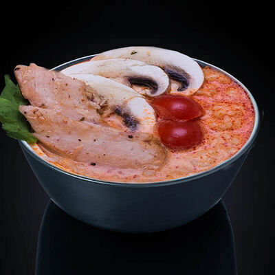 Суп Том ям с курицей в Sushi Maximum по цене 650 ₽