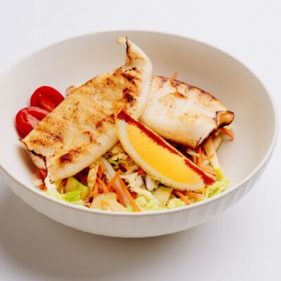 Кальмар на гриле в Абу-Даби по цене 660 ₽