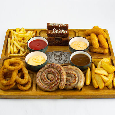 Ассорти закусок в Hungry Wolf Bar по цене 2750 ₽