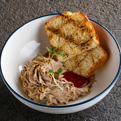 Паштет из куриной печени с вареньем из томатов в Puberty по цене 390 ₽