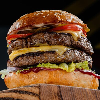 Бургер Юпитер в В Космосе Есть по цене 610 ₽