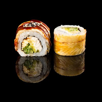 Ролл Канада в Вкус и лосось по цене 610