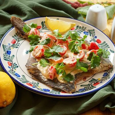 Камбала в чесночно-сливочном соусе в Сорренто по цене 870 ₽