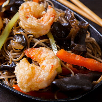 Гречневая лапша с креветками в Чайна Тун по цене 330