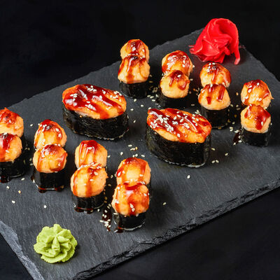 Мини сет Хот в Суши Палки по цене 350 ₽