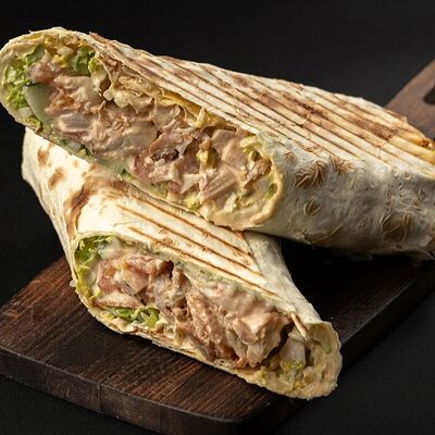 Шаурма Классическая с индейкой в Кебабар по цене 569 ₽