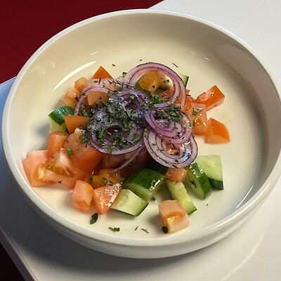 Свежие овощи с оливковым маслом в Буффет по цене 9 р.