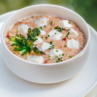 Овсяная каша с вялеными томатами и пармезаном в APOLLO по цене 390 ₽