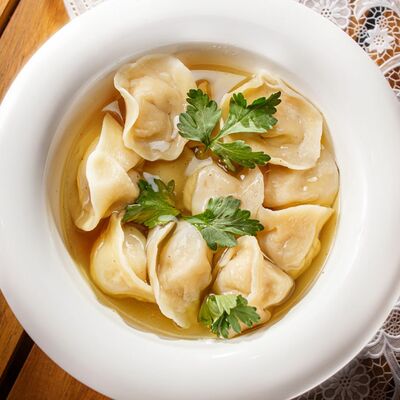 Пельмени сибирские мясные в Лентяйка по цене 150 ₽