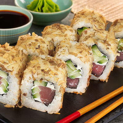 Роллы Бонито в Yorokobi по цене 500 ₽