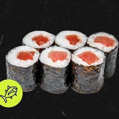 Классические роллы с тунцом в Monkey Sushi по цене 310 ₽