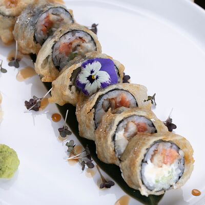 Тёплый ролл Самурай в Море на Патриках по цене 790