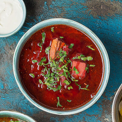 Борщ в Двор Помидор по цене 390