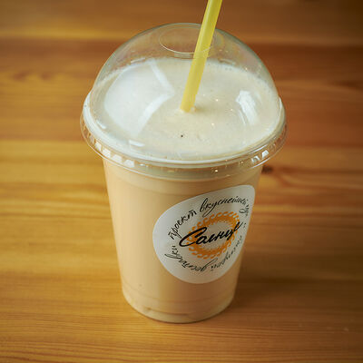 Молочный коктейль Ванильный в Кафе Солнце по цене 350 ₽