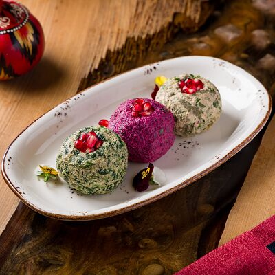 Пхали ассорти в SULUGUNI по цене 1552 ₽