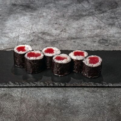 Мини-ролл Тунец в Тбилисский уголок по цене 380 ₽