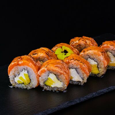 Филадельфия гриль в СушиТаяки по цене 1440 ₽