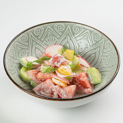 Детский салат из свежих овощей со сметаной в Южанин по цене 42000 сум