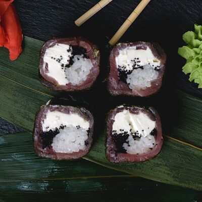 Сашими с тунцом и сыромв Caviar Rolls по цене 500 ₽