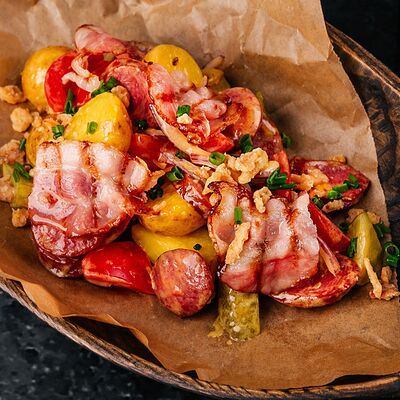 Салат с колбасками в горчичном соусе в Zames 1 по цене 840 ₽