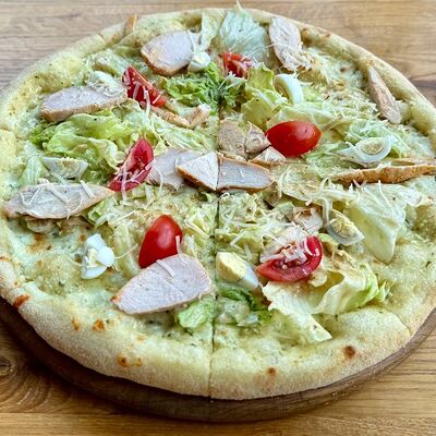 Пицца Цезарь с курицей в Филин-термы по цене 850 ₽