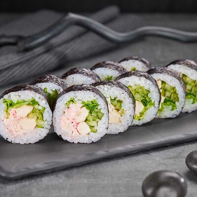 Футомаки чикен в Суши Мастер по цене 209 ₽