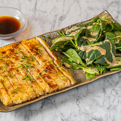 Курица тонкацу с микс-салатом в Dragon по цене 950 ₽