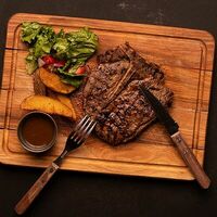 Стейк Тибон в Steklo Grill & Bar