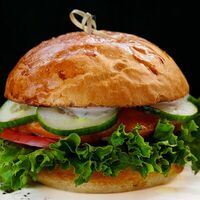 Бургер Куриный в BBJ Burger & Bar