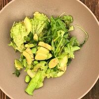 Совершенно зелёный салат в Ле Марш