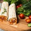 Шаурма Чикен-Спайси - сочные сосиски и пряный соус в Хищник по цене 498