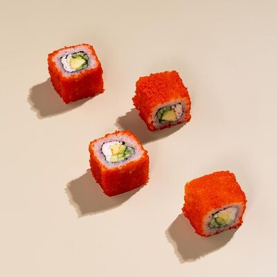Ролл Калифорния с крабом в Domo по цене 570 ₽