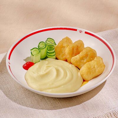 Куриные наггетсы с картофельным пюре в Тануки по цене 320