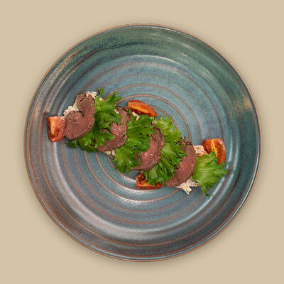 Салат Оливье с ростбифом в Любим сытно по цене 695 ₽