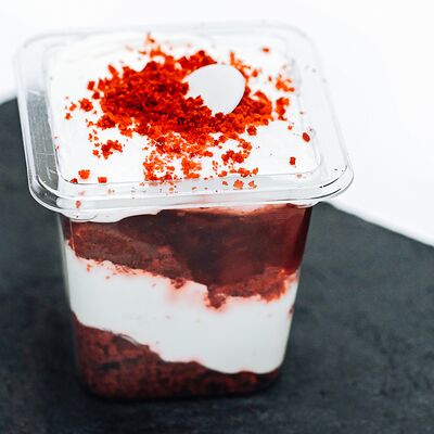 Десерт Красный бархат в Хлеб и сласти по цене 145 ₽