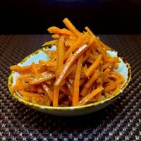 Морковь по-корейски в Локанта