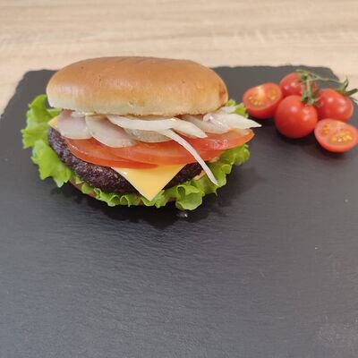 Бургер классика в НаЛАВАше на Куликовой по цене 450 ₽