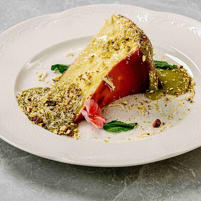 Баскский чизкейк с фисташкойв Крем кафе по цене 555 ₽