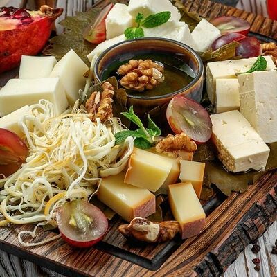 Ассорти Кавказских сыров в Duran Bar & Grill по цене 875
