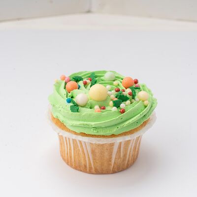 Капкейк клубничный НГ в Dudnik по цене 165 ₽