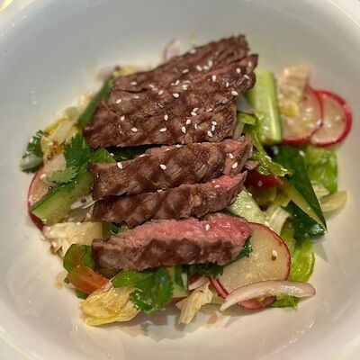 Стейк салат в Ранчо Grill & Bar по цене 860 ₽