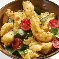 Креветки и кальмары Бэнг-бэнг в Сакура