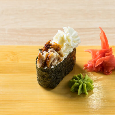 Филадельфия суши Угорь в Суши Рай по цене 160 ₽